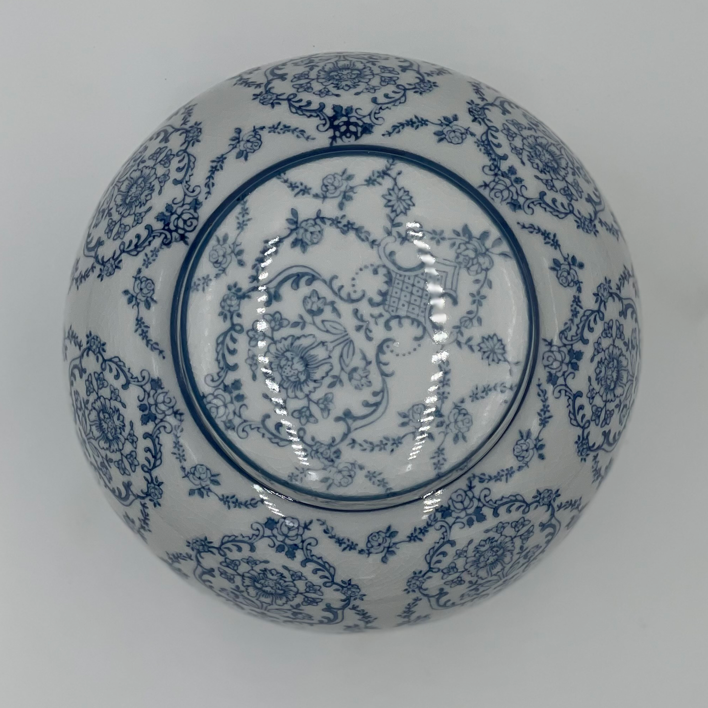 Large Country Floral Medallion