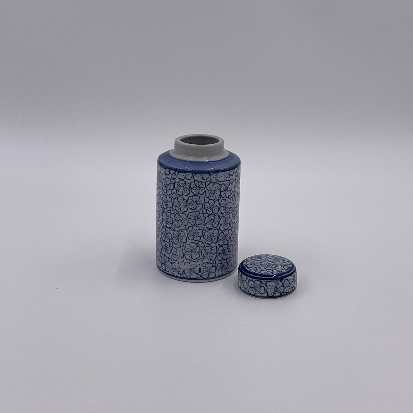 Sweet & Petite Cylinder Urn
